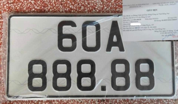 Chiếc Honda CR-V 2020 tại Đồng Nai bất ngờ gây bão nhờ biển số "ngũ quý 8"