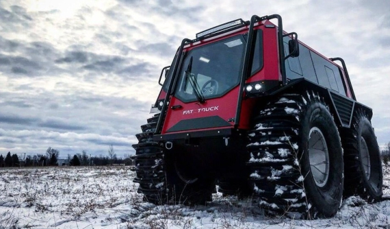 Fat Truck - Chiếc xe chinh phục mọi địa hình, bất kể trên cạn dưới nước của Canada