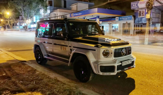Chờ bấm biển cho Rolls-Royce Cullinan, Minh Nhựa lái "gà cưng" Mercedes-AMG G63 Edition 1 dạo phố