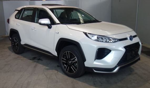 Không thua kém Honda CR-V, Toyota Wildlander cũng có thêm phiên bản chỉ tiêu thụ 1,1 lít xăng/100 km