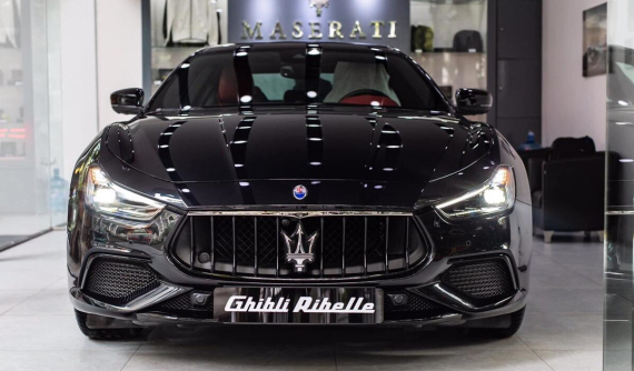 "Trùm sedan giới hạn" Maserati Ghibli với phiên bản Ribelle đầu tiên về nước, giá hơn 6,5 tỷ đồng