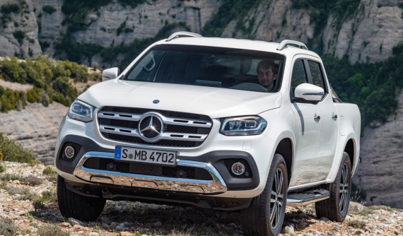 Hé lộ lý do khiến 125 chiếc xe bán tải Mercedes-Benz X-Class "mới toanh" bị đem đi tiêu hủy