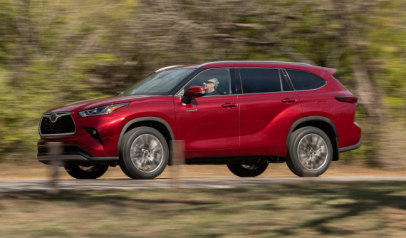 Toyota "thai nghén" SUV mới với tên gọi Grand Highlander, có thể là phiên bản kéo dài của Highlander