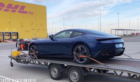 Thêm hình ảnh về dung nhan siêu xe Ferrari Roma đầu tiên về Việt Nam