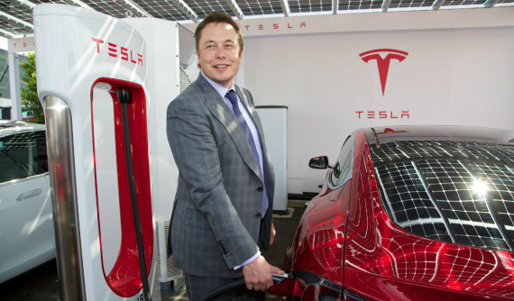 Giá cổ phiếu Tesla tăng vọt, CEO Elon Musk trở thành người giàu nhất thế giới với tài sản trên 190 tỷ USD