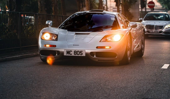 McLaren F1 có giá hàng trăm tỷ đồng của đại gia Hồng Kông tái xuất, khoang lái 3 chỗ ngồi gây thú vị