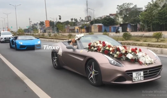 Cặp đôi siêu xe mui trần cực đỉnh tham dự lễ đính hôn tại Hải Phòng