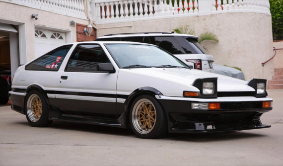 Điểm danh những chiếc xe "suýt" góp mặt trong phần phim "Fast & Furious" đầu tiên