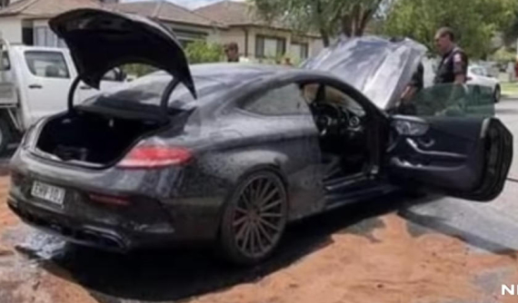 Đốt lốp bất thành, tài xế làm cháy rụi chiếc Mercedes-AMG C63 Coupe, và sẽ phải ra tòa vì hành vi của mình