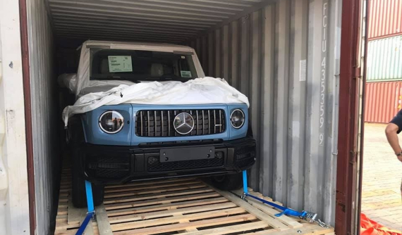 Lộ ảnh khui công Mercedes-AMG G63 với màu sơn độc do Cường "Đô-la" chọn mua tặng cho vợ