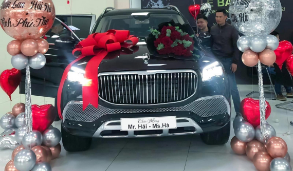 Cặp vợ chồng trẻ kinh doanh lan đột biến ở Phú Thọ tậu Mercedes-Maybach GLS 2021 đầu tiên Việt Nam