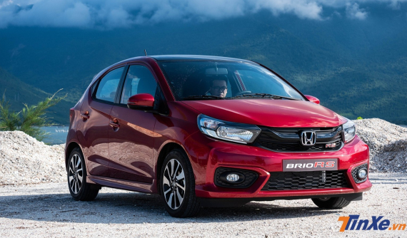 Sát Tết, Honda Brio nhận khuyến mãi kinh hoàng tại đại lý