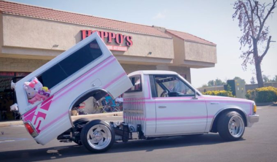 Khám phá những chiếc xe bán tải mini độ "thùng xe biết nhảy" cực độc