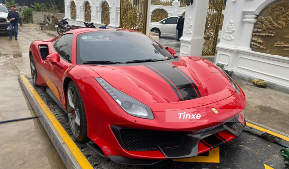 Hoàng Kim Khánh mang siêu xe Ferrari 488 Pista Spider độc nhất Việt Nam về Hà Tĩnh ăn Tết