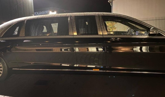 Limousine Mercedes-Maybach S650 Pullman âm thầm về nước, giá có thể hơn 80 tỷ đồng