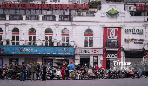 Dàn xe độc, lạ của Hà Nội lại gặp gỡ nhau nhân dịp đầu năm Tân Sửu