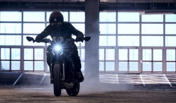 Ngắm cực phẩm MV Agusta Brutale RR và Dragster RR 2021 vừa ra mắt