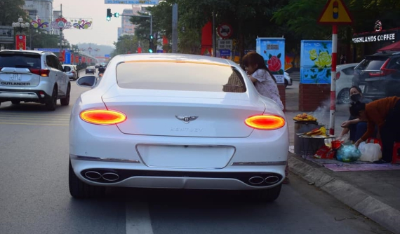 Bentley Continental GT V8 du Xuân tận Thái Nguyên gây tò mò cho cộng đồng mạng