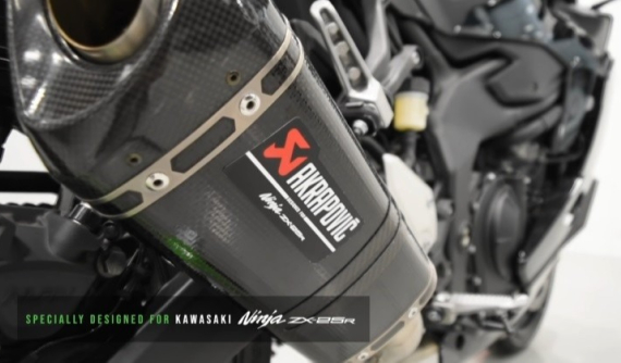 Kawasaki ZX-25R "gầm rú" như máy bay phản lực nhờ ống xả độ Akrapovic