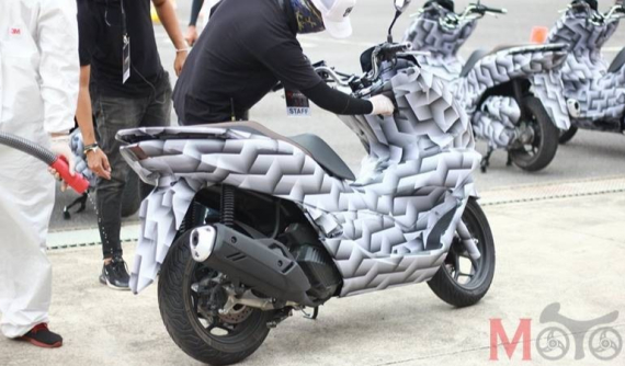 Xe ga Honda PCX 160 và PCX e-HEV xuất hiện tại Thái Lan, có thể được bán ra tại Việt Nam