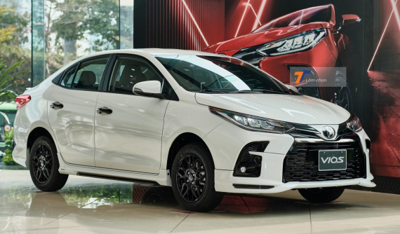Trả giá ngang với Kia Cerato, người dùng nhận được gì khi đến với Toyota Vios GR-S 2021? Trả giá ngang với Kia Cerato, người dùng nhận được gì khi đến với Toyota Vios GR-S 2021?