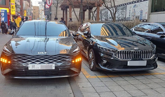 Chưa ra mắt, Kia K8 2022 đã lộ ảnh ngoài đời thực, bị so sánh với xe Trung Quốc