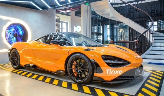 Video khám phá nhanh siêu xe McLaren 765LT độc nhất Việt Nam