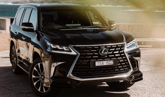 "Chuyên cơ mặt đất" Lexus LX570 S 2021 trình làng, giá chỉ bằng một nửa so với xe tại Việt Nam