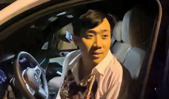 Video: Trấn Thành gặp sự cố "khó đỡ" khi lái BMW X7 hơn 7 tỷ đồng mới mua