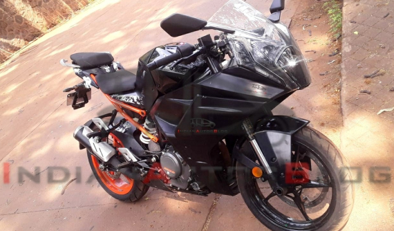KTM RC390 thế hệ mới lần đầu lộ diện qua một số ảnh chạy thử