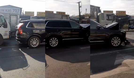 Xe Volvo hư hỏng nặng sau khi bị "kẹp chả" giữa 2 xe tải trên Quốc lộ 1A