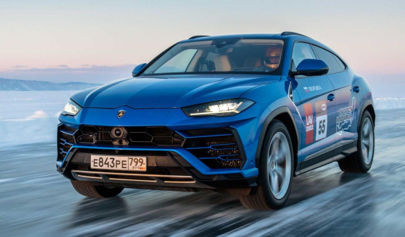 Siêu SUV Lamborghini Urus thiết lập kỷ lục tốc độ trên băng với thành tích 298 km/h