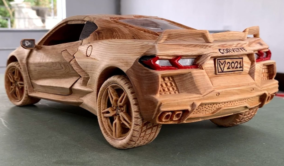 Mất 40 ngày để nghệ nhân làm mộc Việt Nam tạo nên chiếc Chevrolet C8 Corvette 2020 này