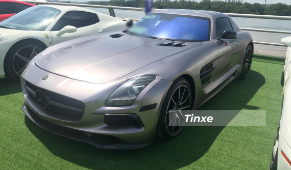 Siêu xe cửa cánh chim Mercedes-Benz SLS AMG độ bodykit Black Series xuất hiện tại Việt Nam