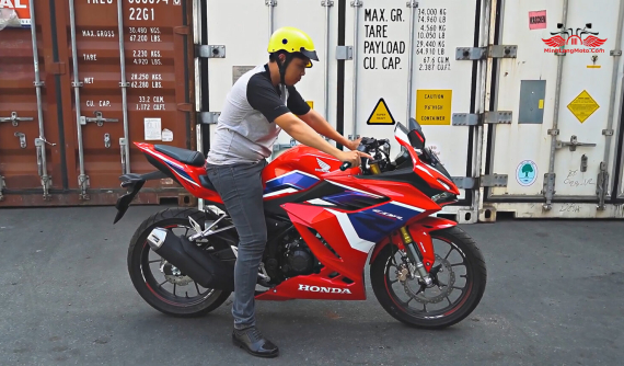 Honda CBR150R 2021 chính thức đặt chân tới Việt Nam cùng thiết kế ống xả "vô duyên" như Winner X