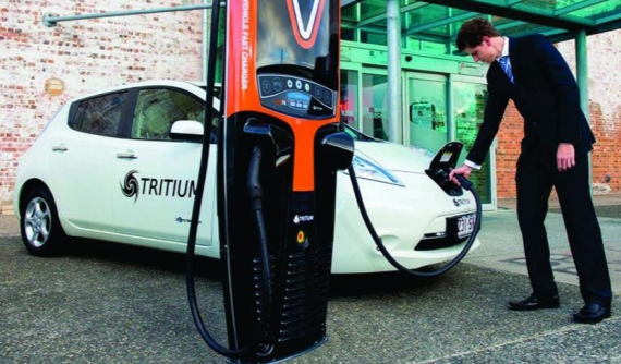 Vì đâu giá xe ô tô điện lại đắt đỏ đến mức vô lý như vậy?