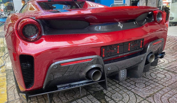 Nghe thử nội công của siêu xe mui trần Ferrari mạnh nhất tại Việt Nam mới được mang về nước