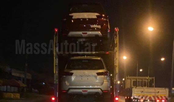 Nissan Terra 2021 bị bắt gặp trên đường phố Đông Nam Á, chuẩn bị cạnh tranh Toyota Fortuner