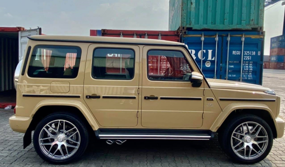 Bóc tách trang bị "xịn sò" có trên Mercedes-AMG G63 mới về nước, màu sơn trăm triệu đồng, nội thất đẹp không kém