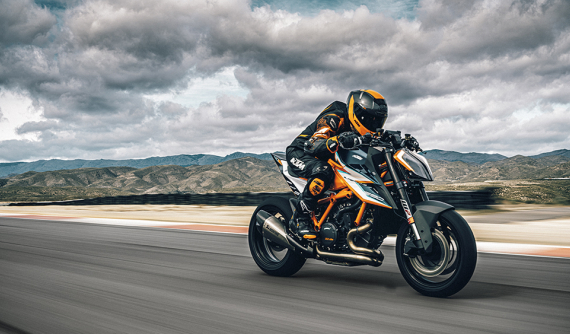 Siêu naked bike KTM 1290 Super Duke RR "cháy hàng" chỉ sau 48 phút dù có giá cao ngất ngưởng