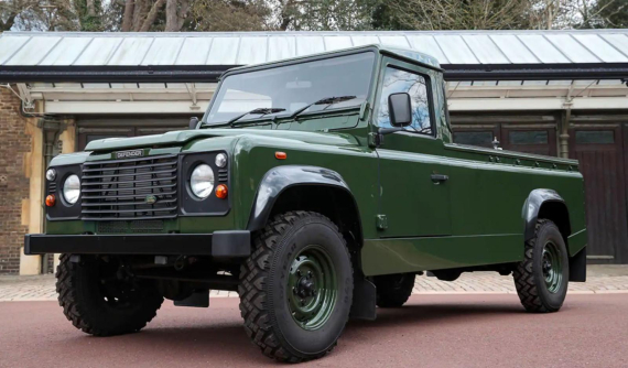 Đây là chiếc Land Rover Defender đã đưa Hoàng tế Philip - phu quân Nữ hoàng Anh - tới nơi yên nghỉ
