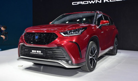 Vén màn Toyota Crown phiên bản SUV, cạnh tranh với Hyundai Santa Fe và Kia Sorento