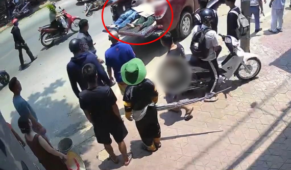 Video quay lại khoảnh khắc 2 xe máy tông vào nhau khiến 3 người thương vong ở Sơn La