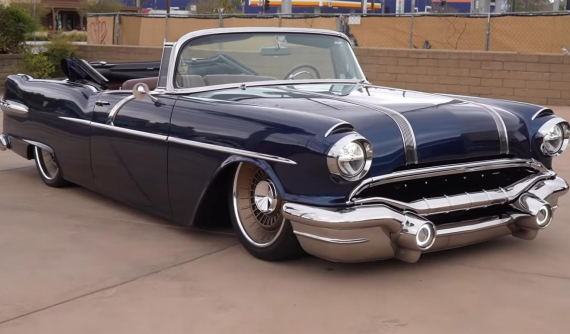 Mất tới 1 triệu USD để phục chế và độ chiếc Pontiac Star Chief “The Chief” 1956 mạnh 900 mã lực này