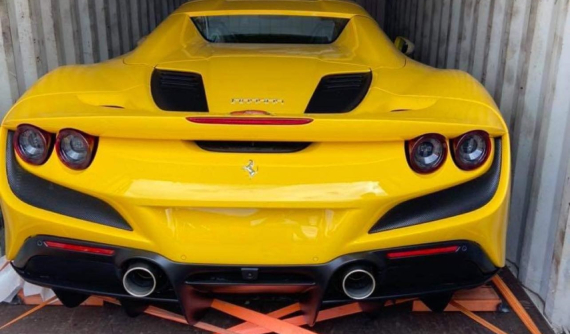 Số lượng xe Ferrari F8 Spider tại Việt Nam sắp tăng thêm con số 4, màu sơn không quá lạ