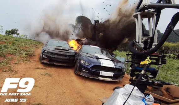 Theo dõi video hậu trường các cảnh hành động bằng xe bùng nổ của bom tấn "Fast and Furious 9"