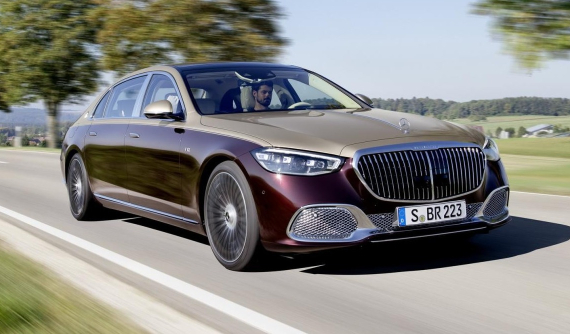 Mercedes-Maybach S680 2022 chính thức ra mắt, phả hơi nóng lên Rolls-Royce Ghost