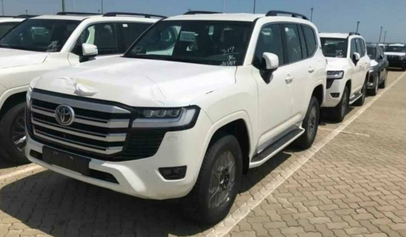 Toyota Land Cruiser 2022 sẽ có phiên bản GR Sport thể thao, ra mắt vào cuối tháng này