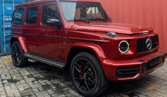 Mercedes-AMG G63 tiếp tục về nước nhưng sở hữu màu sơn đỏ cực hiếm từ trong ra ngoài gây thú vị với đại gia Việt