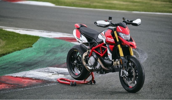 Ducati Hypermotard 950 SP chính thức ra mắt phiên bản 2022 với bộ màu trường đua tuyệt đẹp